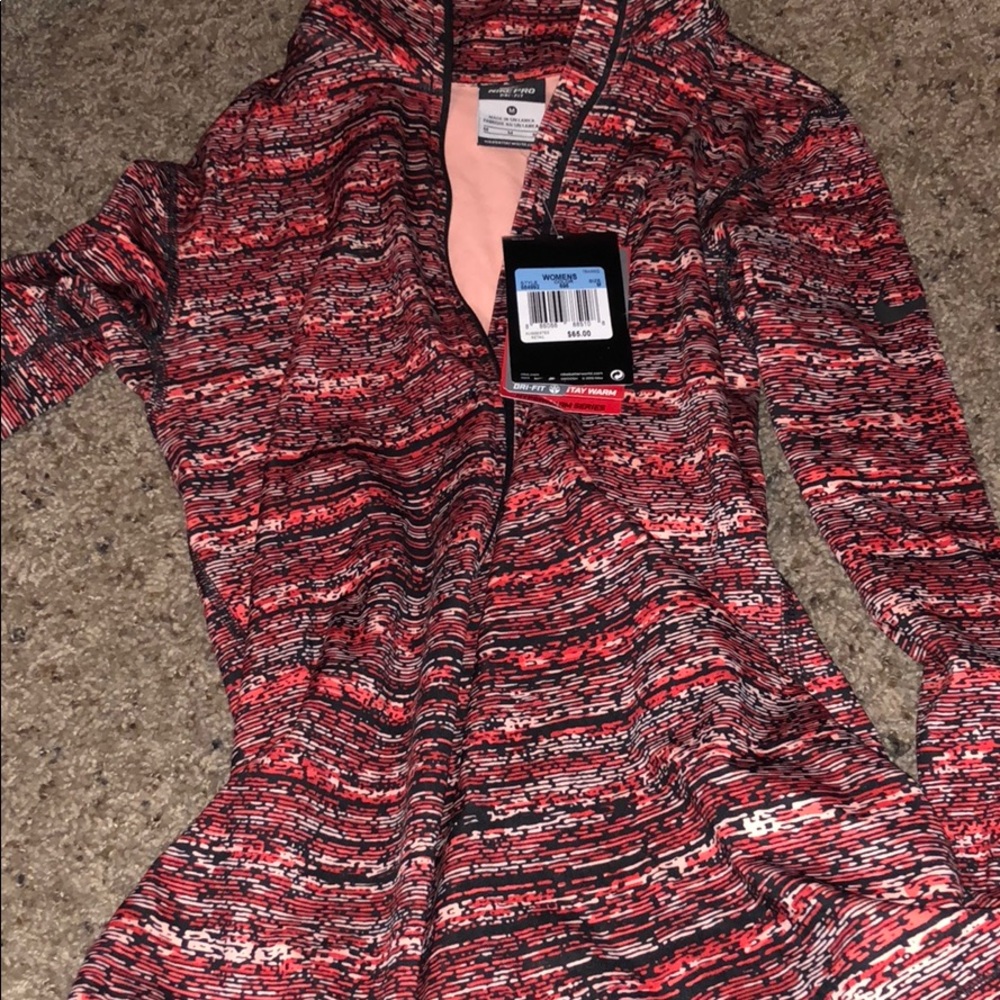 Nike pullover